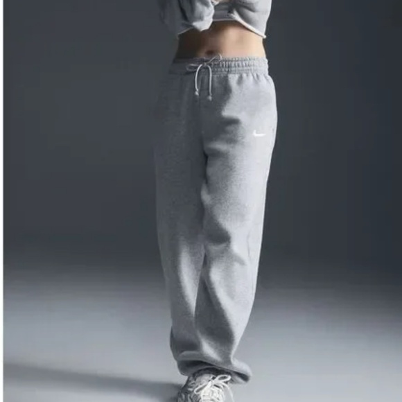Nike Sportswear Fleece Oversized High Waisted Oversized Sweatpants Size Small - Picture 4 of 6